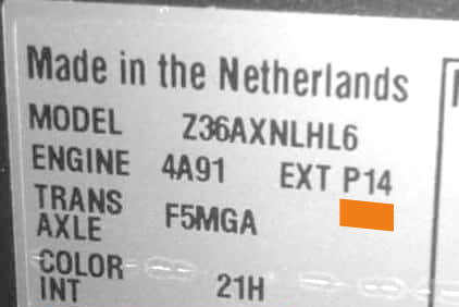 Mitsubishi Farbplakette